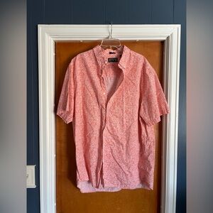 *Husband’s closet purge, buy 2 get 1 free* Men’s short sleeve button down